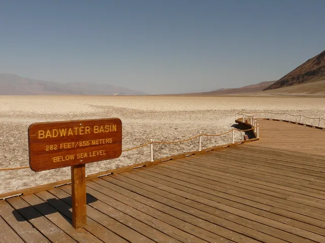 badwater, badwater basin, salt pan, salt lake, salt, death valley, valley of death, national park, death valley national park, mojave desert, sierra nevada, california, dry, dryness, badwater basin, death valley, death valley, death valley, death valley, death valley. 3 U.S. climate zones and the sign materials that hold up in each